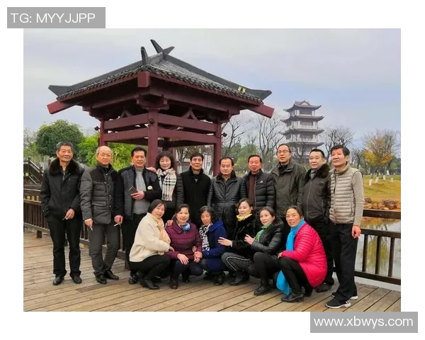 当年绿茵巨星化身花甲老顽童笑料不断 当年绿茵巨星化身花甲老顽童笑料不断