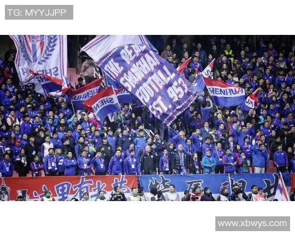 冷静从容 足球场上那些始终保持微笑与理智的球星们